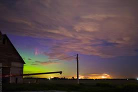 Des farfadets photographiés pendant des aurores boréales