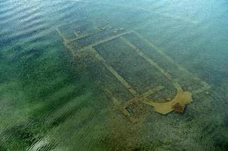 La Basilique du martyr Saint Neophitos découverte sous l'eau